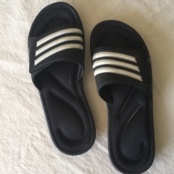 adidas Shoes - Adidas Slides Pre-loved!